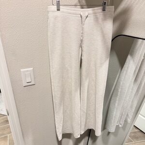 Aritzia Waflex Pants
